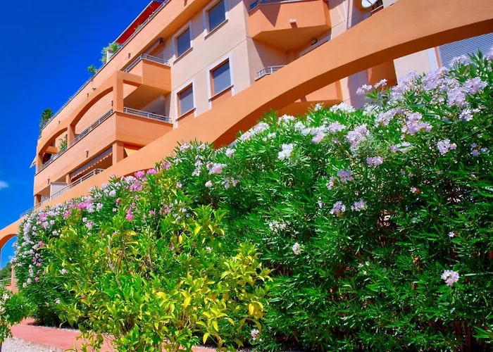 Denia Deluxe Beach&City